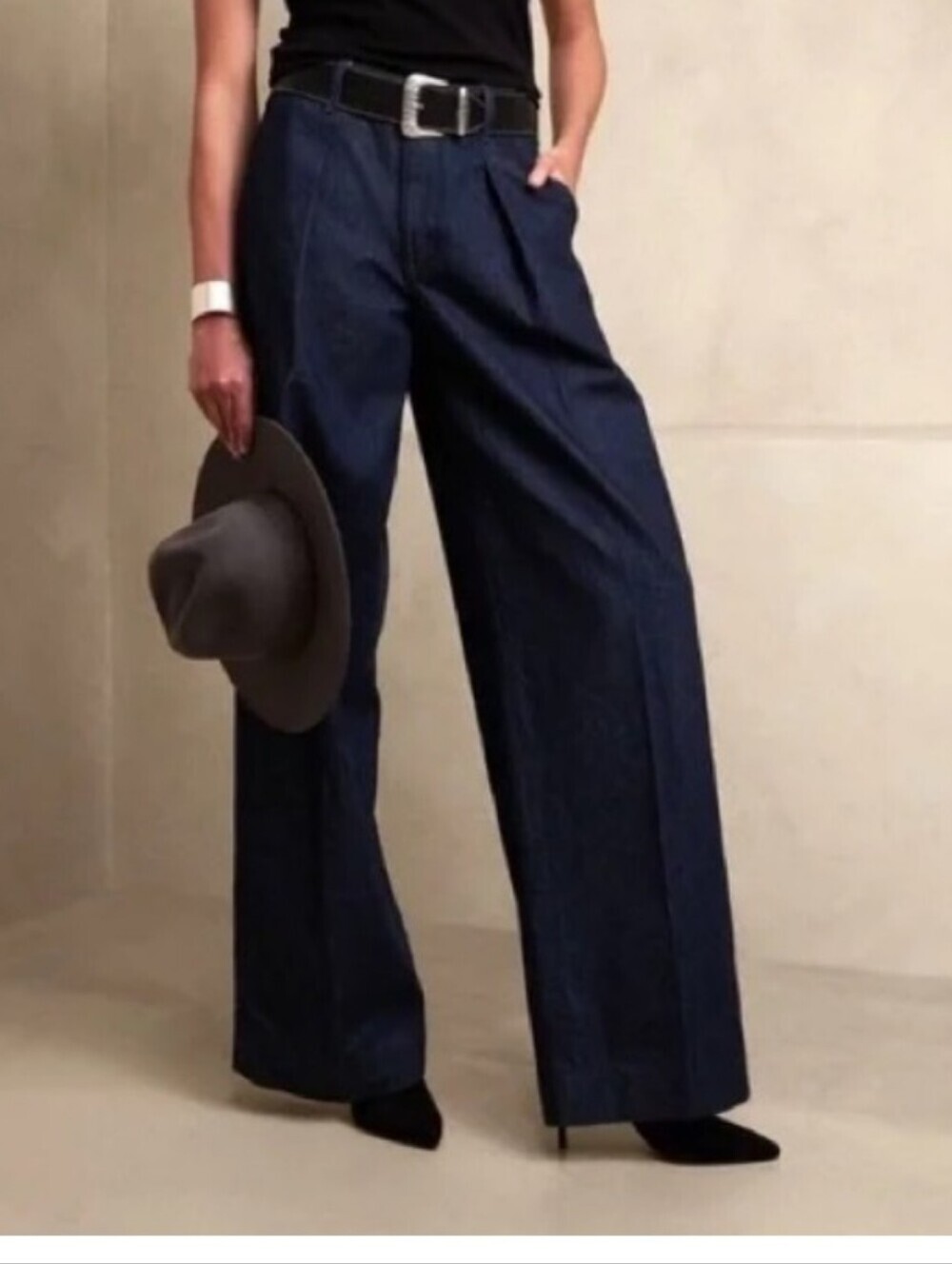 Banana Republic Cote Wide Leg Jeans Pant High Rise Dark Denim Pleated  27 NWOT